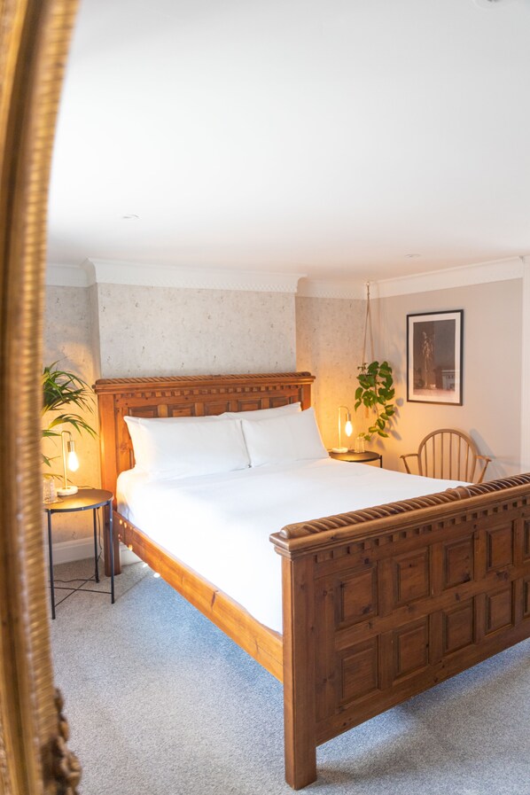 Deluxe Double Room (The Earl)