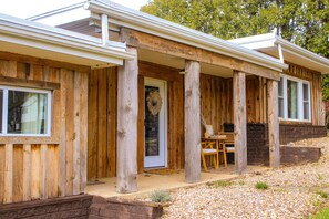 Exterior detail - Friendly City Stay! HOT TUB, NEW LISTING! (Harrisonburg)