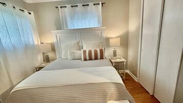 3 bedrooms, free WiFi, bed sheets