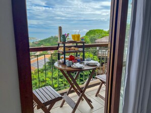 Free daily full breakfast  - Pousada La Belle Maison Brigitte Bardot (Búzios)