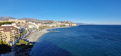 House Almuñecar historic center! Mountain castle sea view