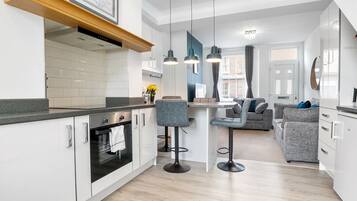 Fridge, microwave, oven, dishwasher