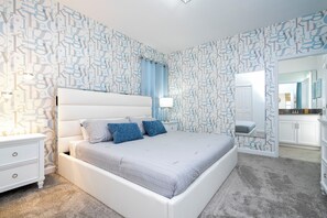 5 quartos, acesso à internet, roupa de cama