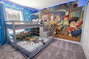 4 bedrooms, iron/ironing board, Internet