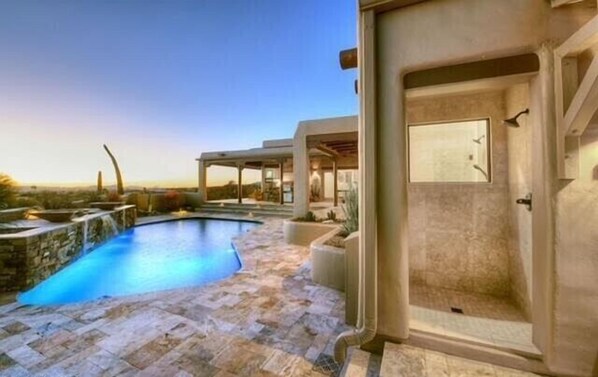 Outdoor pool, a heated pool - Cimarron: Spectacular city and mountain views, pool, hot tub, and more! (Catalina Foothills)
