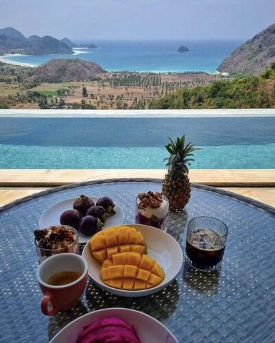 Ocean Wave - 4 bedroom villa with heavenly views