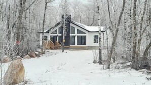 Exterior - The Cottage at Grand Marais (Grand Marais)