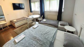 Standard Triple Room | Free WiFi, bed sheets