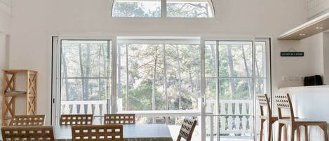 تناول الطعام