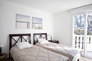 4 chambres, fer et planche à repasser, Wi-Fi gratuit