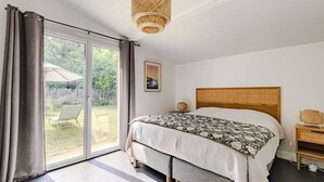 3 bedrooms, WiFi (free)