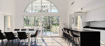 Beautiful renovated villa, heated pool,8pers