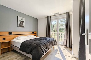 4 habitaciones, tabla de planchar con plancha y wifi gratis 