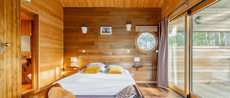 5 bedrooms