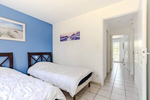 4 chambres, fer et planche à repasser, Wi-Fi gratuit