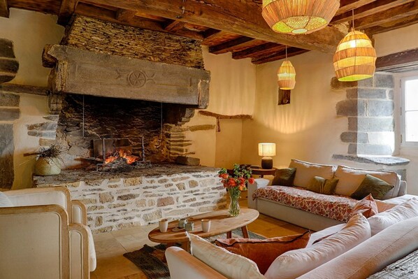 Interior - Les Métairies Darthur, un Domaine Merveilleux ! (Tréal)