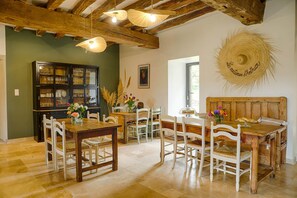 Dining - Les Métairies Darthur, un Domaine Merveilleux ! (Tréal)