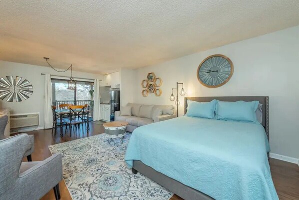 1 bedroom, iron/ironing board, free WiFi, bed sheets