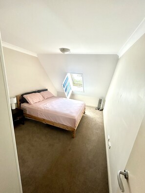 1 habitación, wifi gratis y ropa de cama