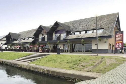 Lakeside Willen Lake Milton Keynes