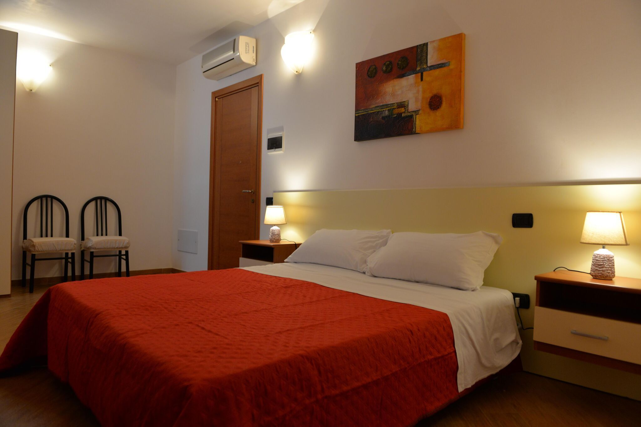 6 Schlafzimmer, Reisekinderbett, kostenloses WLAN