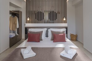 4 Schlafzimmer, Bügeleisen/Bügelbrett, kostenloses WLAN, Bettwäsche