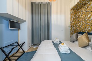 1 bedroom, iron/ironing board, travel cot, free WiFi