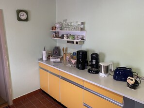 Interior - Retro Ferienwohnung mit Schlossblick im Nordschwarzwald - Biker Willkommen! (Altensteig)