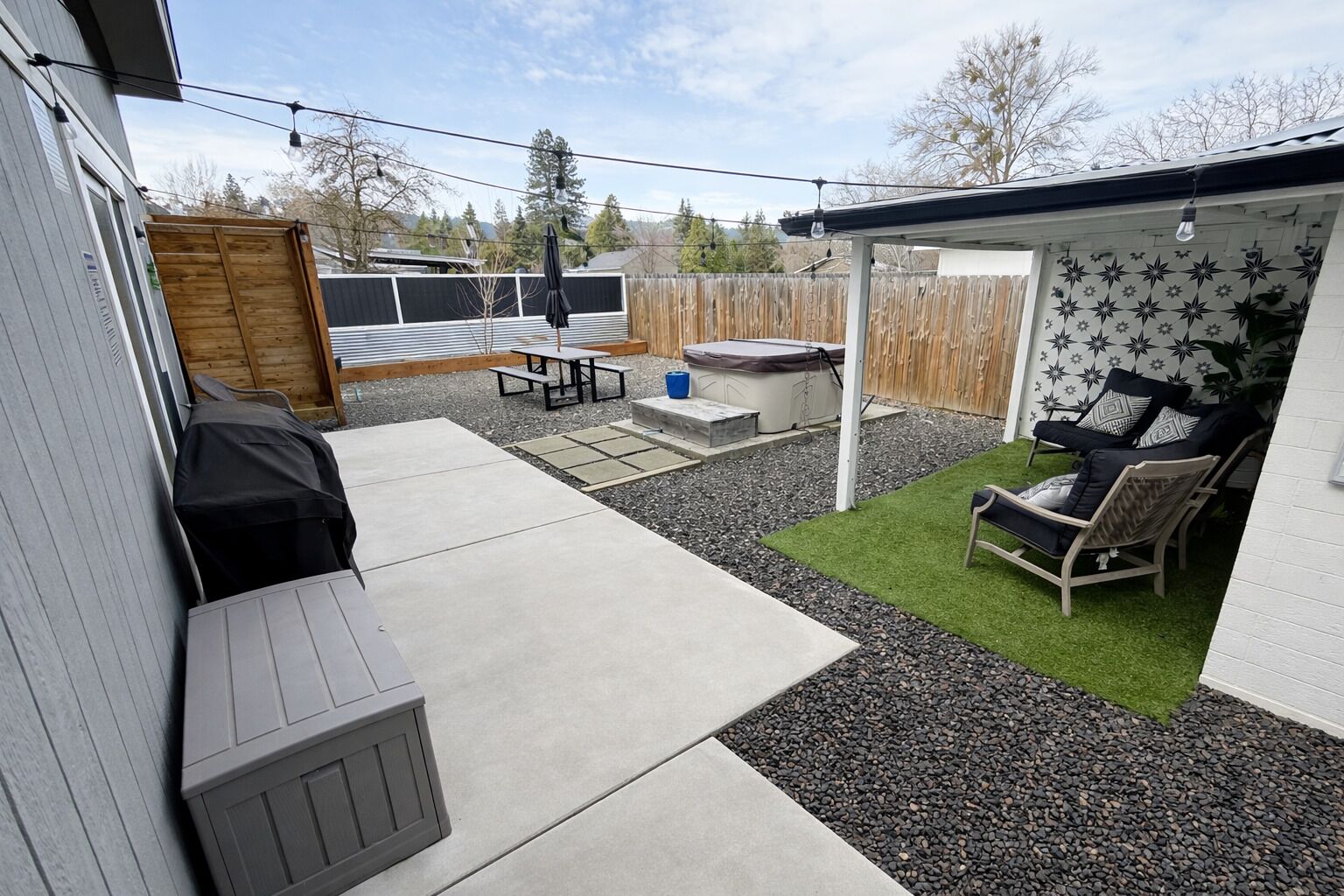 Outdoor dining