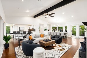 Smart TV, video games, table tennis, offices