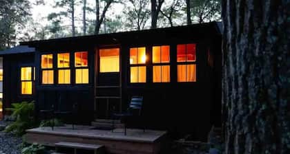 1940’s Charming Vintage Cabin
