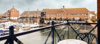 Aqua Marina - breathe in the sea air, and relax