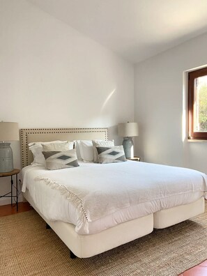 4 camere, Wi-Fi, lenzuola