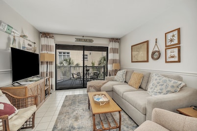 Oceanfront complex. Easy walk to beach. Convenient to pier/village area
