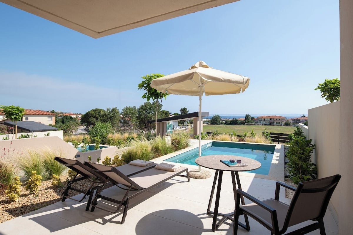 Deluxe Suite with Private Pool | Balcony view