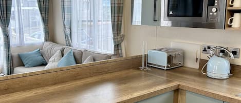 Cabin | Bếp riêng | Tủ lạnh, lò vi sóng, lò nướng, bếp nấu