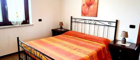 1 quarto, ferros/tábuas de passar roupa, Wi-Fi de cortesia