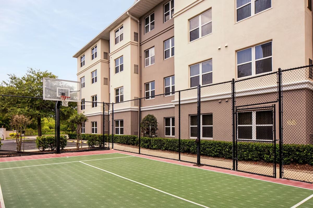 Tampa Bay Comfort: Spacious Suites with Free Hot Breakfast | 2 Units