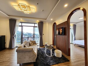 Family Apartment | Desk, soundproofing, free WiFi, bed sheets - K'Sol Hotel & Apartment (Da Lat)