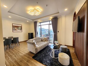 Family Apartment | Desk, soundproofing, free WiFi, bed sheets - K'Sol Hotel & Apartment (Da Lat)