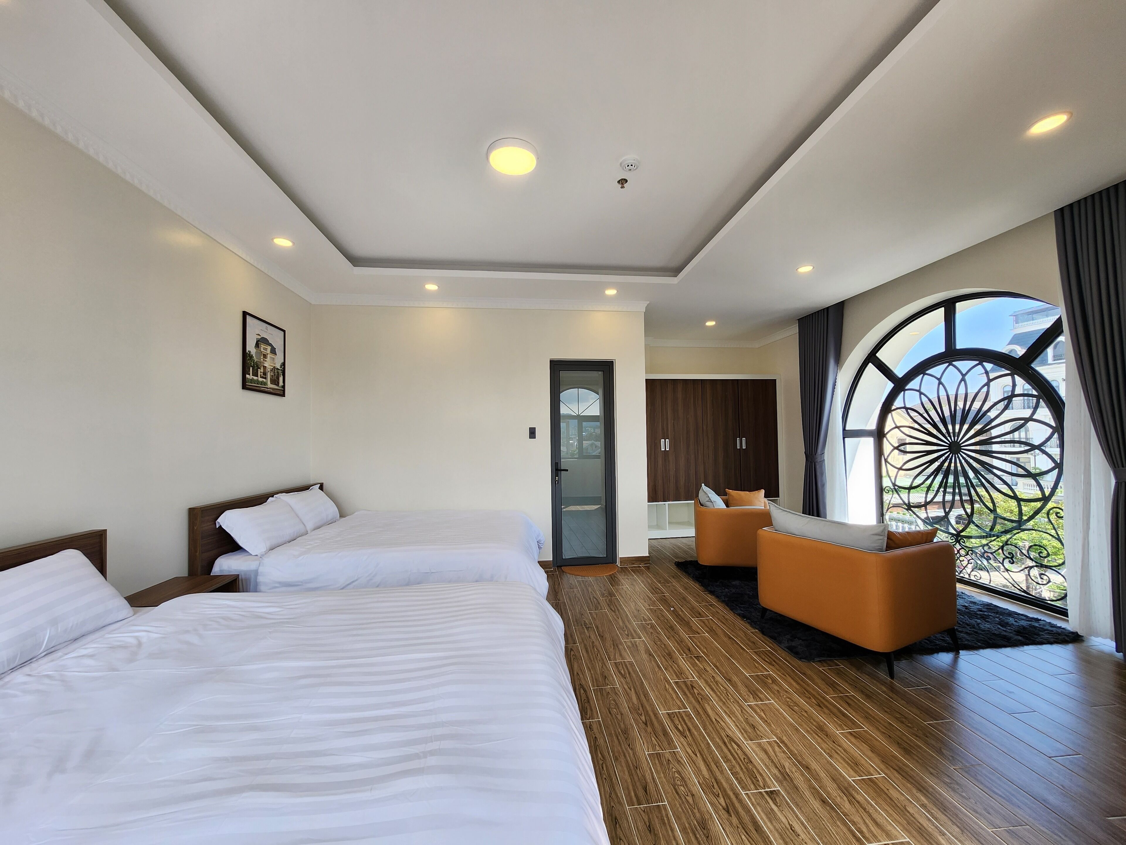 Familjesvit | Skrivbord, ljudisolering, gratis wi-fi och sängkläder