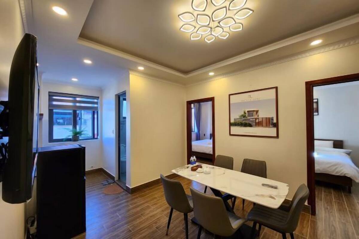 2 bedrooms, desk, soundproofing, free WiFi