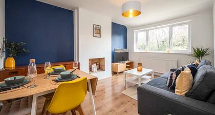 Modern Beckenham Apartment fast London train links - Pass the Keys