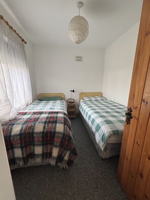 3 bedrooms, iron/ironing board