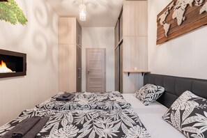 2 soverom, skrivebord, strykejern/-brett og wi-fi