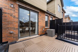 تناول الطعام بالخارج