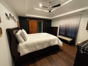 3 soverom, strykejern/-brett, wi-fi og sengetøy