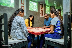 Children's play area - indoor - Bolagala Nature Resort (Katana)