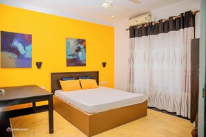 Deluxe-Doppelzimmer | Zimmersafe, Schreibtisch, laptopgeeigneter Arbeitsplatz