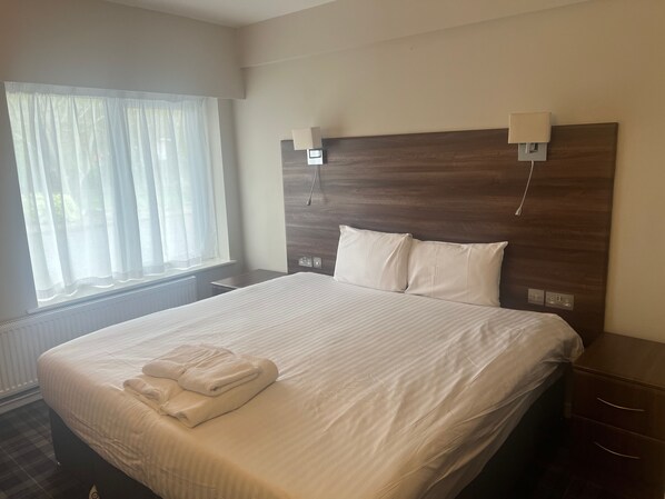 Chambre Double | Wi-Fi gratuit, draps fournis